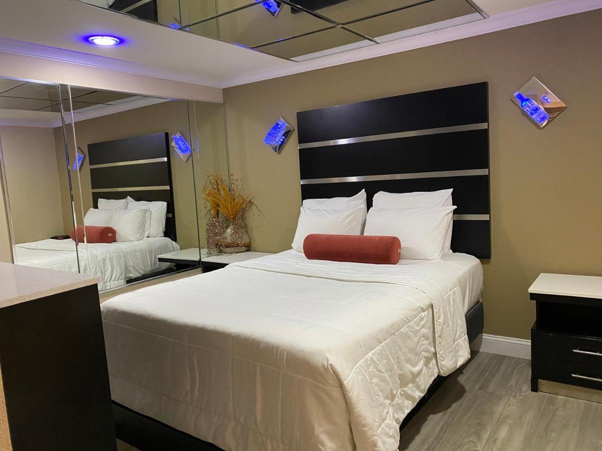 Relax Inn North Babylon Zewnętrze zdjęcie